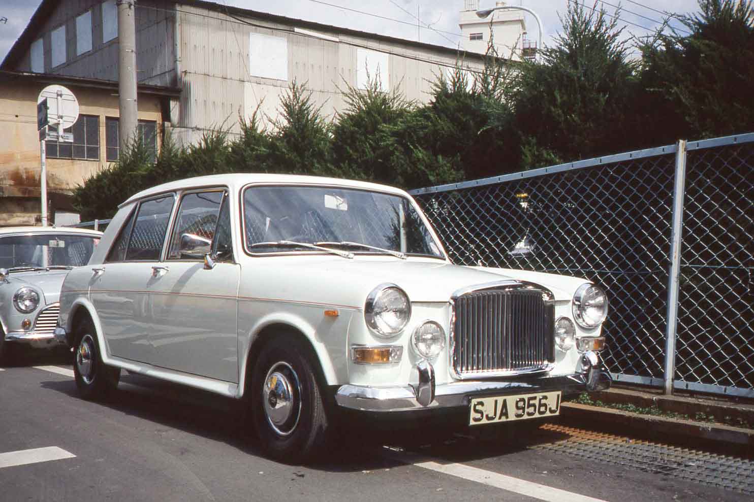 初めてのクラシックカーは「小さなロールス・ロイス」トラブルは1度