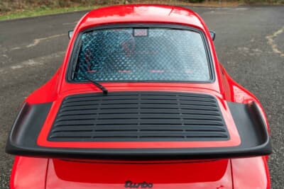 27万1600ドル(邦貨換算4245万円)で落札されたポルシェ「911ターボ フラットノーズ」(C)Courtesy of RM Sotheby's