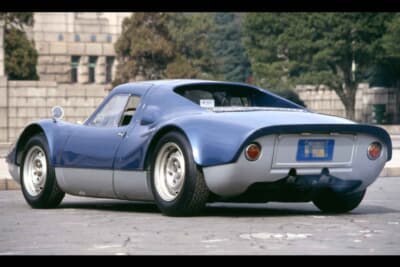 ポルシェ 904 カレラ GTS：フレームワークは経済的な問題からチューブラーフレームではなく、鋼管ボックス型フレームが採用された