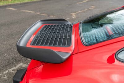 27万1600ドル(邦貨換算4245万円)で落札されたポルシェ「911ターボ フラットノーズ」(C)Courtesy of RM Sotheby's