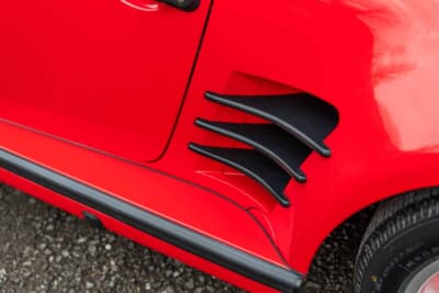 27万1600ドル(邦貨換算4245万円)で落札されたポルシェ「911ターボ フラットノーズ」(C)Courtesy of RM Sotheby's