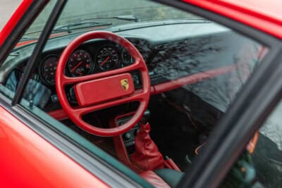 27万1600ドル(邦貨換算4245万円)で落札されたポルシェ「911ターボ フラットノーズ」(C)Courtesy of RM Sotheby's