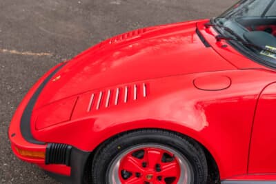 27万1600ドル(邦貨換算4245万円)で落札されたポルシェ「911ターボ フラットノーズ」(C)Courtesy of RM Sotheby's