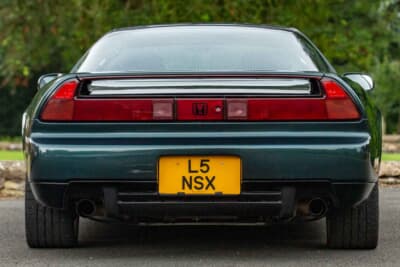 23万〜29万ポンド（邦貨換算約4426〜5581万円）で現在も販売中のホンダ「NSX タイプR」（C）Courtesy of RM Sotheby's