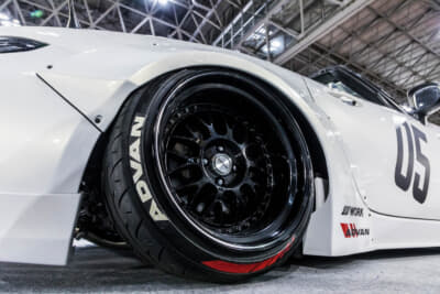 LB-WORKS MAZDA ROADSTER ND：ホイールはブラックアウトした17インチのWORK MEISTER M1