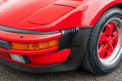 27万1600ドル(邦貨換算4245万円)で落札されたポルシェ「911ターボ フラットノーズ」(C)Courtesy of RM Sotheby's