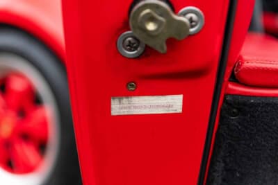 27万1600ドル(邦貨換算4245万円)で落札されたポルシェ「911ターボ フラットノーズ」(C)Courtesy of RM Sotheby's