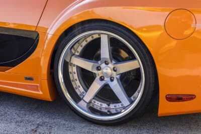 マツダ RX-7 ヴェイルサイド フォーチュン：ホイールはWORK製GNOSIS GR203をチョイス