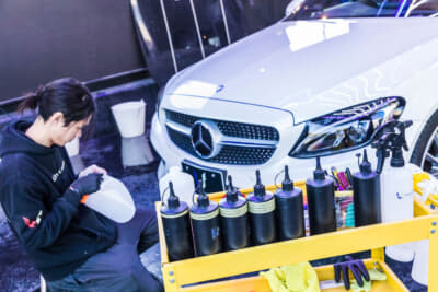 スーパーカーや高級車だけでなく、カジュアルな車両まで幅広く施工している