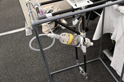 デモンストレーションでは非常にシンプルなモデルが登場したが、基本的にその仕組みは同じ。発生した水素はそのままバルーンに送り込むため耐圧容器も不要となる