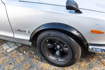 日産 スカイライン 2000GT-R：オーバーフェンダーは社外品