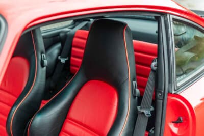 27万1600ドル(邦貨換算4245万円)で落札されたポルシェ「911ターボ フラットノーズ」(C)Courtesy of RM Sotheby's