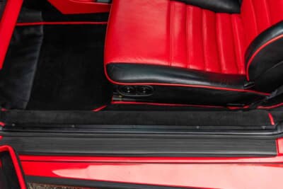 27万1600ドル(邦貨換算4245万円)で落札されたポルシェ「911ターボ フラットノーズ」(C)Courtesy of RM Sotheby's