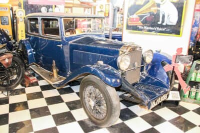 インヴィクタ 12/45:10年近く前にイギリスのコッツウォルズ自動車博物館で出会った1932年式のインヴィクタ 12/45。生涯で初めて、そして富士モータースポーツ・ミュージアムで出会うまでは唯一の邂逅だった