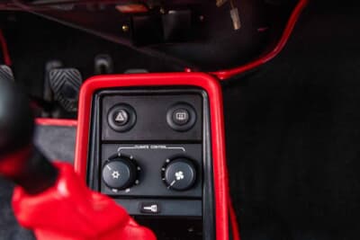 27万1600ドル(邦貨換算4245万円)で落札されたポルシェ「911ターボ フラットノーズ」(C)Courtesy of RM Sotheby's