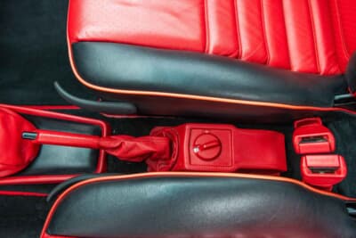 27万1600ドル(邦貨換算4245万円)で落札されたポルシェ「911ターボ フラットノーズ」(C)Courtesy of RM Sotheby's