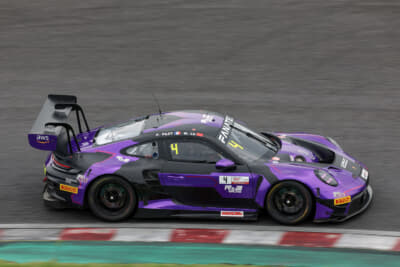 第6戦で3位入賞したR&B Racingのポルシェ911GT3R