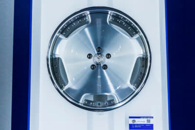 WORK LS ADAMAS：22インチのブラッシュド