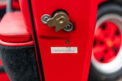 27万1600ドル(邦貨換算4245万円)で落札されたポルシェ「911ターボ フラットノーズ」(C)Courtesy of RM Sotheby's