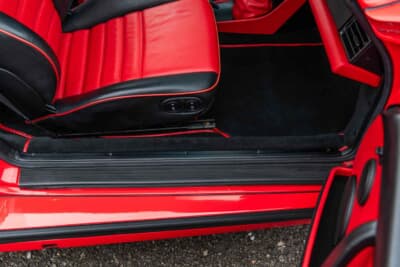 27万1600ドル(邦貨換算4245万円)で落札されたポルシェ「911ターボ フラットノーズ」(C)Courtesy of RM Sotheby's