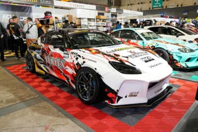FDJ2に参戦予定のVERTEX GR86には、いち早くMID RACING R26を装着して東京オートサロン2025で展示されていた