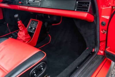 27万1600ドル(邦貨換算4245万円)で落札されたポルシェ「911ターボ フラットノーズ」(C)Courtesy of RM Sotheby's