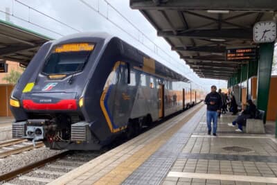 ローマでまさか日本の日立の電車に出会うとは！