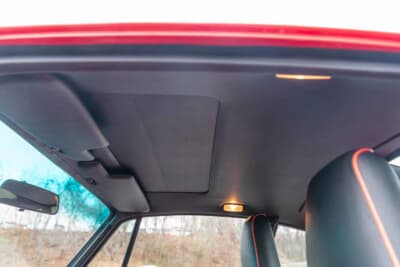 27万1600ドル(邦貨換算4245万円)で落札されたポルシェ「911ターボ フラットノーズ」(C)Courtesy of RM Sotheby's