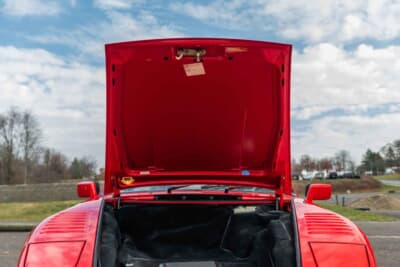 27万1600ドル(邦貨換算4245万円)で落札されたポルシェ「911ターボ フラットノーズ」(C)Courtesy of RM Sotheby's