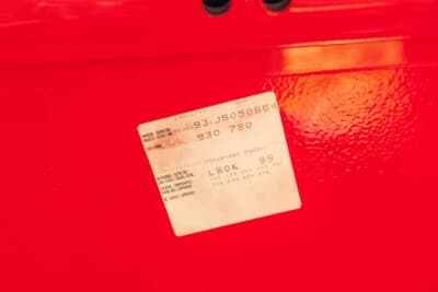 27万1600ドル(邦貨換算4245万円)で落札されたポルシェ「911ターボ フラットノーズ」(C)Courtesy of RM Sotheby's