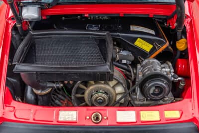 27万1600ドル(邦貨換算4245万円)で落札されたポルシェ「911ターボ フラットノーズ」(C)Courtesy of RM Sotheby's