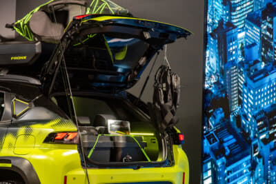 スズキ フロンクス シーバスナイトゲーム：リアゲートをオープンして釣りを楽しむイメージ