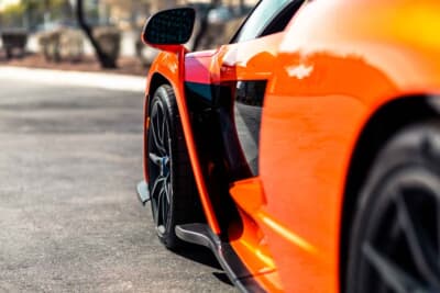 107万7500ドル(邦貨換算約1億6700万円)で落札されたマクラーレン「セナ」(C)Courtesy of RM Sotheby's