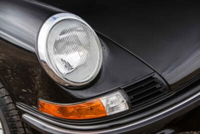 48万3125ポンド（邦貨換算約9281万円）で落札されたポルシェ「911 カレラRS 2.7」（C）Courtesy of RM Sotheby's