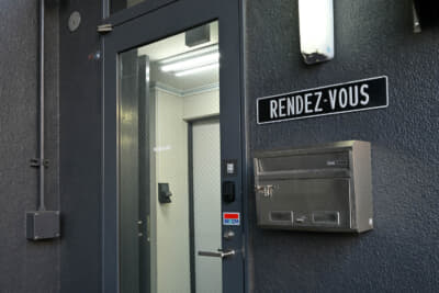 晴れてクルマを手に入れた共同所有オーナーは、専用のアプリで使用を予約する