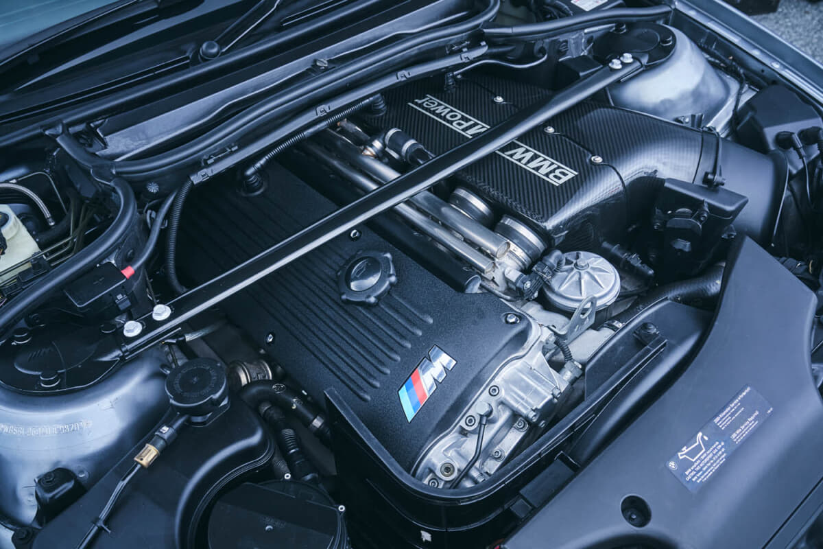 【画像ギャラリー】BMW「M3 CSL」にMTがあった!? エムスリーを乗り継いだオーナーが手に入れた英国仕様は「SMG II」を「MT」に