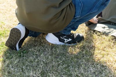 ミズノ オールマイティ LSII 73M BOA：オールマイティ LSIIシリーズはミッドカットとローカットの2種類。紐タイプやダイヤルタイプ、ベルトタイプとニーズに合わせたラインナップが魅力。中でもミズノ公式オンライン・直営店限定ブラックパック限定色は注目度大！