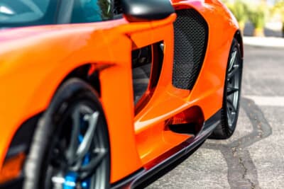 107万7500ドル(邦貨換算約1億6700万円)で落札されたマクラーレン「セナ」(C)Courtesy of RM Sotheby's