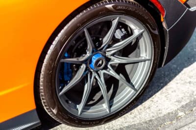 107万7500ドル(邦貨換算約1億6700万円)で落札されたマクラーレン「セナ」(C)Courtesy of RM Sotheby's