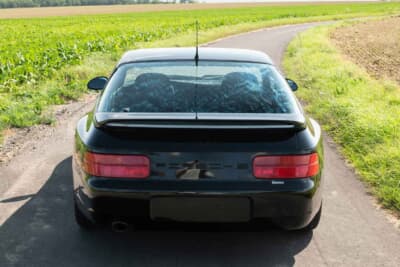 6万9000ユーロ(邦貨換算約1110万円)で落札されたポルシェ「968クラブスポーツ」(C)Courtesy of RM Sotheby's