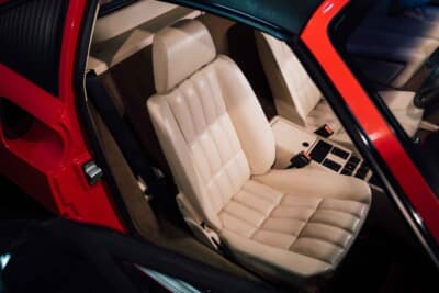 6万3250ドル（邦貨換算約1000万円）で落札されたフェラーリ「328GTS」（C）Courtesy of RM Sotheby's