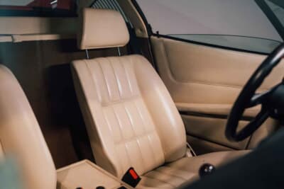 6万3250ドル（邦貨換算約1000万円）で落札されたフェラーリ「328GTS」（C）Courtesy of RM Sotheby's