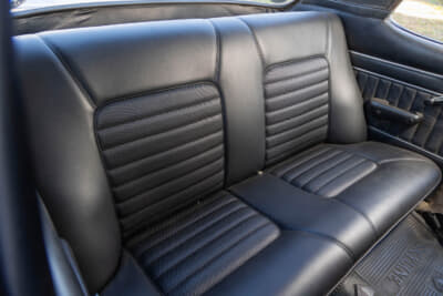 日産 スカイライン 2000GT-R：リアシートのコンディションも綺麗