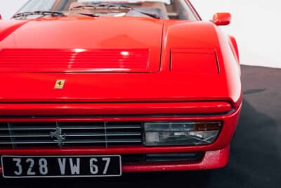 6万3250ドル（邦貨換算約1000万円）で落札されたフェラーリ「328GTS」（C）Courtesy of RM Sotheby's