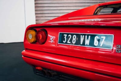 6万3250ドル（邦貨換算約1000万円）で落札されたフェラーリ「328GTS」（C）Courtesy of RM Sotheby's