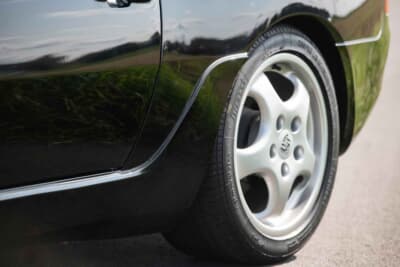 6万9000ユーロ(邦貨換算約1110万円)で落札されたポルシェ「968クラブスポーツ」(C)Courtesy of RM Sotheby's