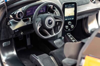 107万7500ドル(邦貨換算約1億6700万円)で落札されたマクラーレン「セナ」(C)Courtesy of RM Sotheby's