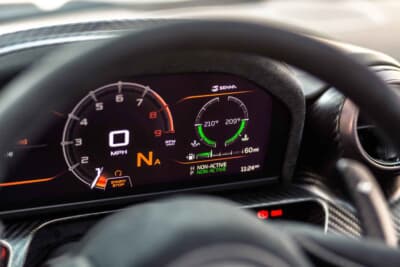 107万7500ドル(邦貨換算約1億6700万円)で落札されたマクラーレン「セナ」(C)Courtesy of RM Sotheby's