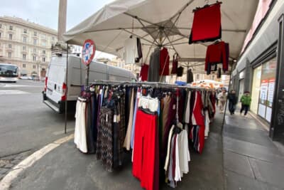 ローマの露店を見るのもなかなか楽しいのです