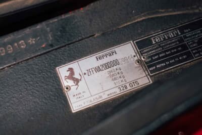 6万3250ドル（邦貨換算約1000万円）で落札されたフェラーリ「328GTS」（C）Courtesy of RM Sotheby's